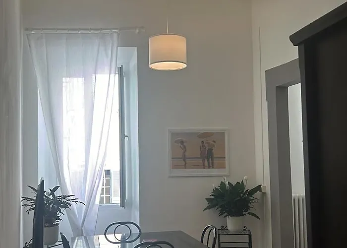 Roma, Colosseo Promenade, Rione Monti Apartament
