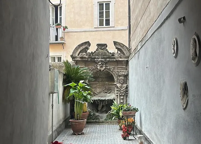 Roma, Colosseo Promenade, Rione Monti